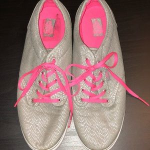 Vans Canvas Lace Up Shoe Silver Print/Pink Sz 10